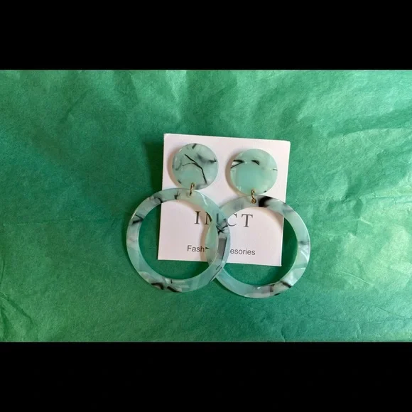 Earring Bundle - Picture 2 of 6